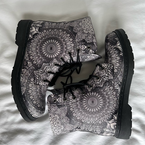 ELECTRO THREADS Floral Mandala Combat Boots Unisex Mens 11 M Women’s 12.5 EUC+ - Picture 7 of 12